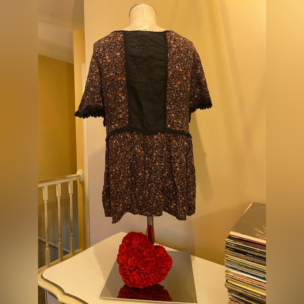 Knox Rose Black and Brown Lace Floral Blouse - Picture 3 of 9